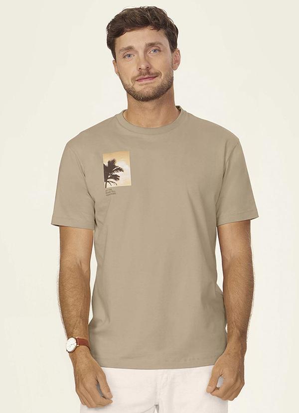 Camiseta Masculina Cotton Leve com Uv Marrom