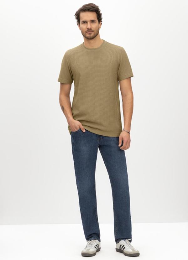 Camiseta Masculina em Malha Marrom