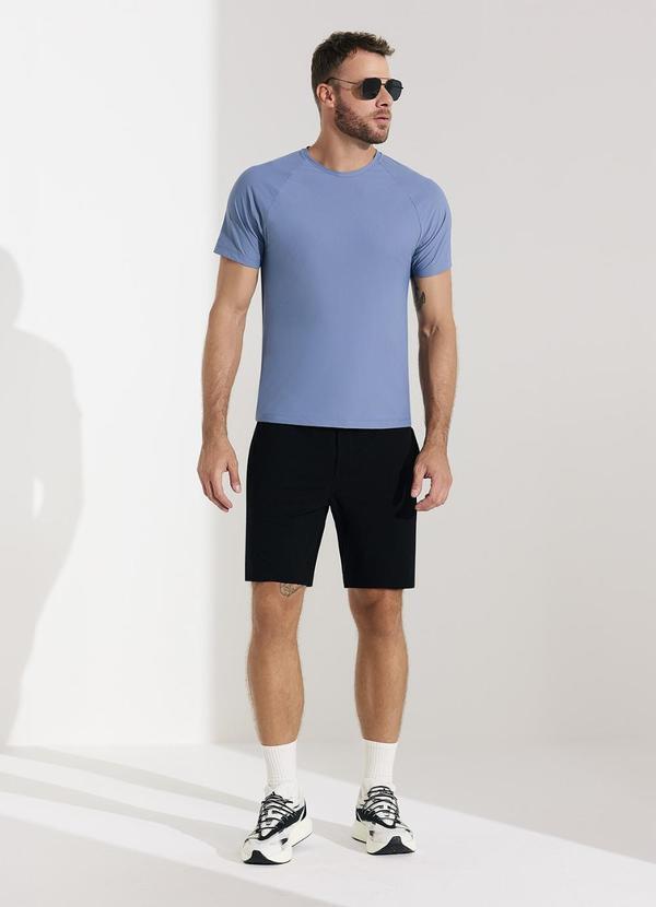 Camiseta Masculina em Malha Piquê Azul