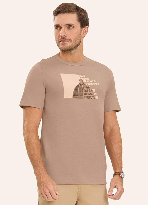 Camiseta Masculina em Meia Malha Marrom