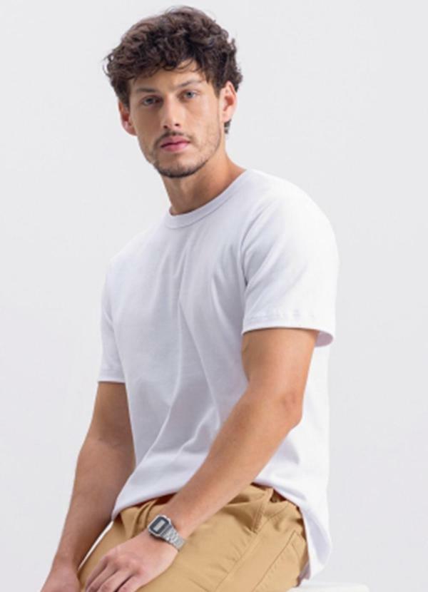 Camiseta Masculina Essencial em Suedine Branco