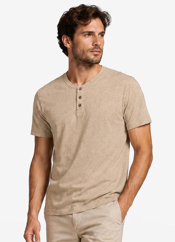 Camiseta Masculina Gola Padre Meia Malha Marrom