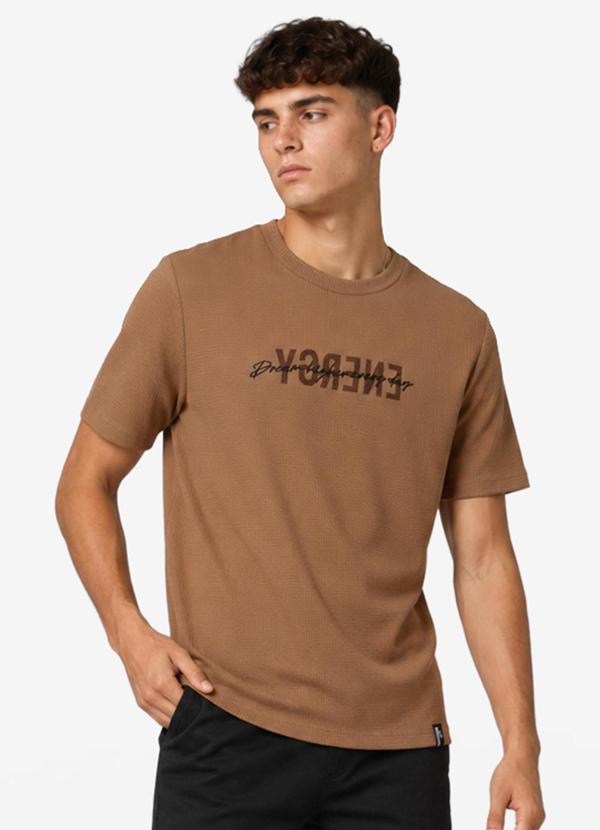 Camiseta Masculina Malhão Maquinetado Marrom