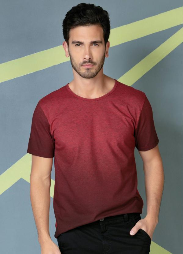 Camiseta Mescla Vermelha com Degradê