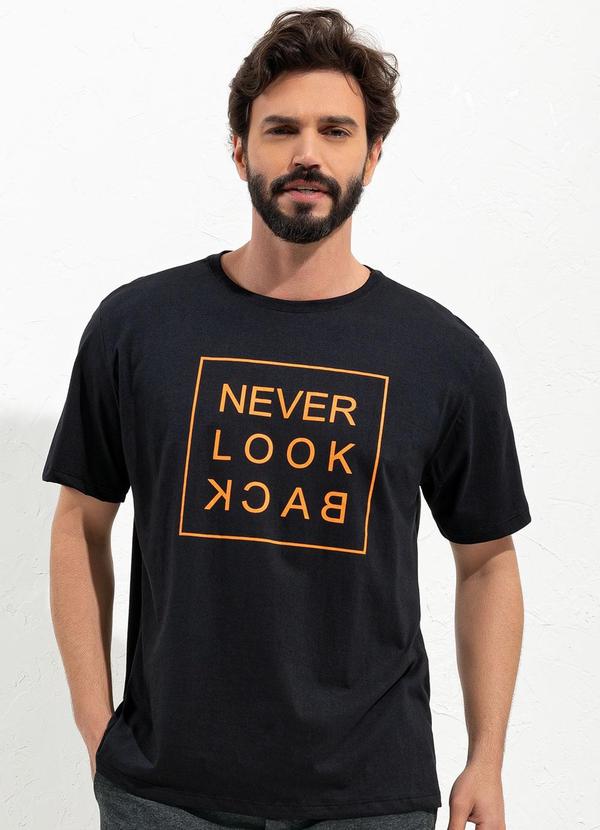 Camiseta Preto em Malha de Algodão