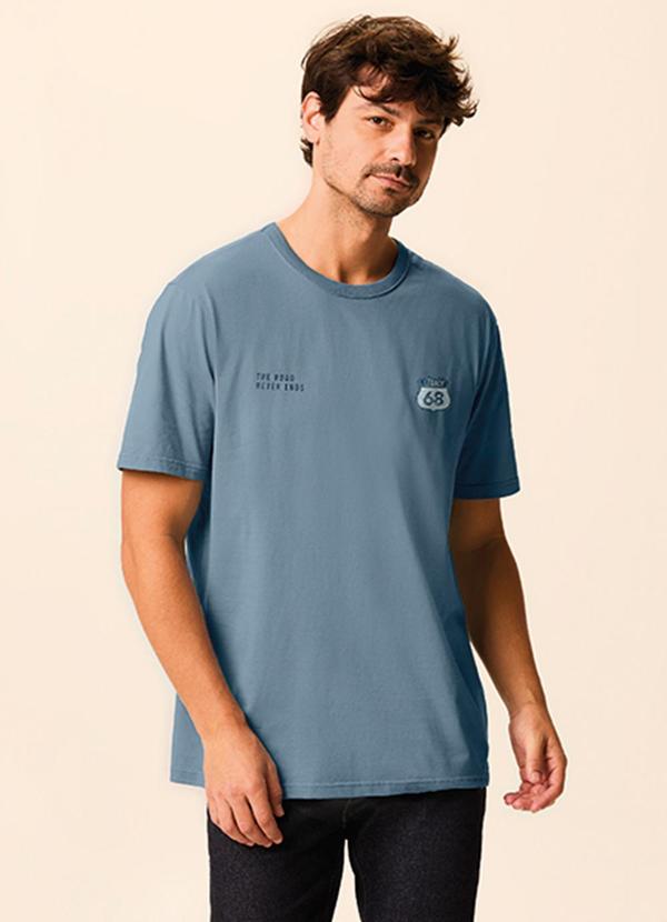 Camiseta Regular Legacy Azul Pastel