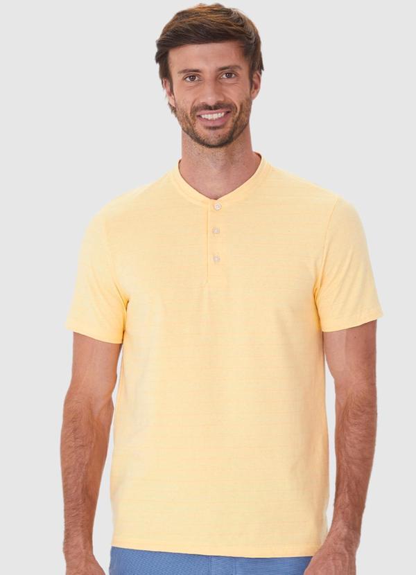 Camiseta Slim Malha Linho Amarelo Pastel