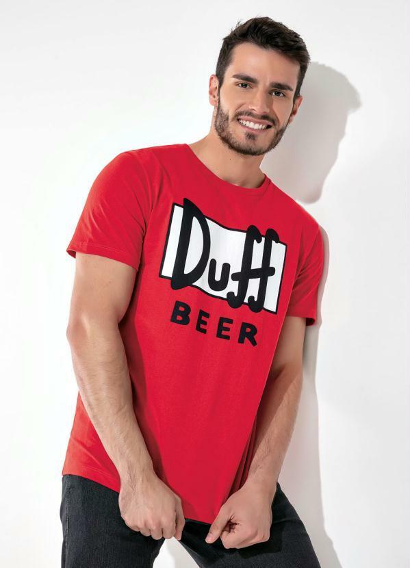 Camiseta Vermelha Básica com Estampa Localizada