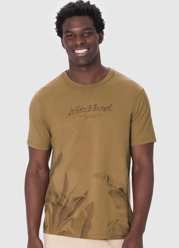 Camiseta Welcome To The Resort Cáqui