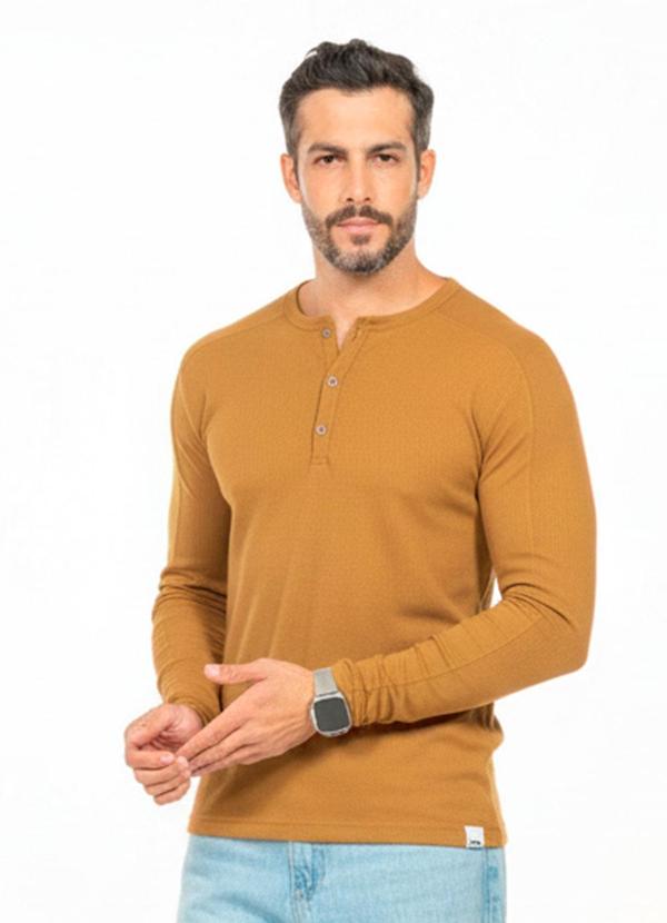 Camisa com Gola Padre Bege