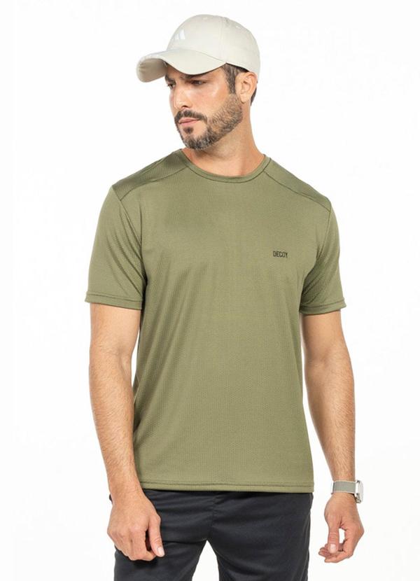Camiseta com Bordado Verde
