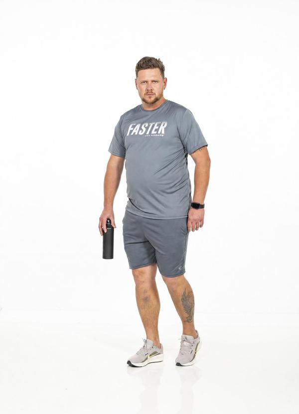 Camiseta Manga Curta Plus Size Cinza