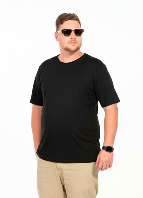 Camiseta Plus Size Ribana Preto