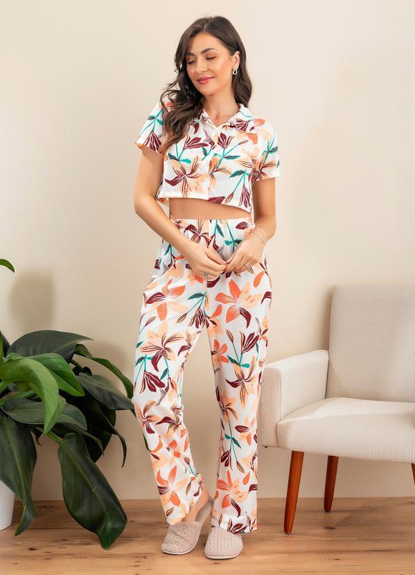 Pijama com Gola e Manga Curta Folhagem Off White