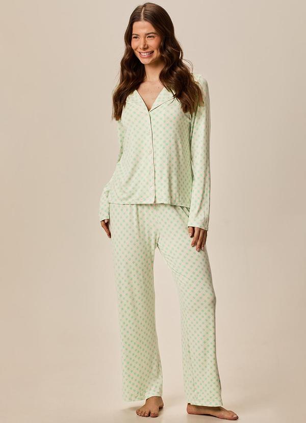 Pijama Longo Xadrez em Malha Viscose Verde Claro