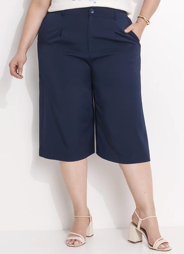 Bermuda Azul Marinho em Crepe Plano