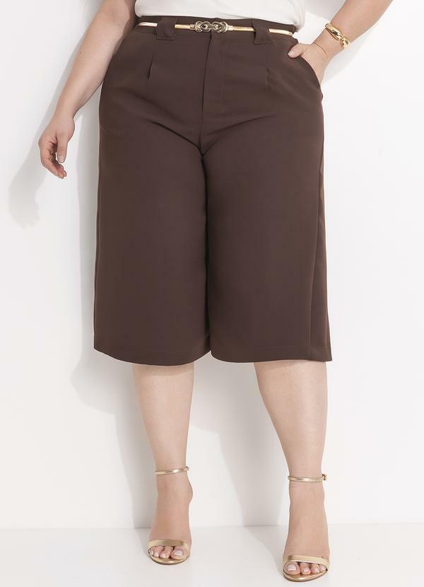 Short Marrom em Crepe Plano