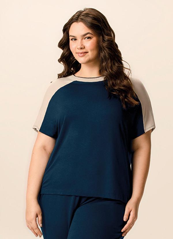 Blusa Ampla em Moletinho Azul Marinho