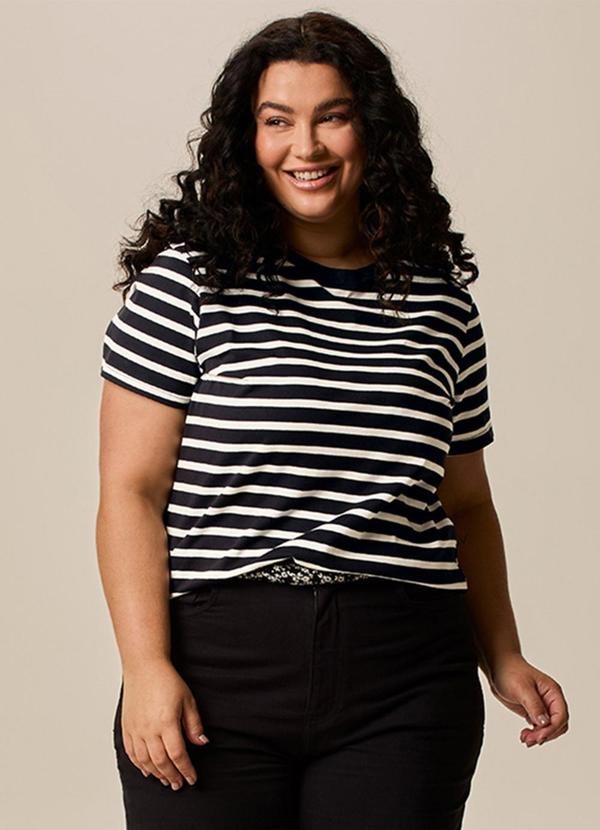 Blusa em Cotton Listrado Plus Preto