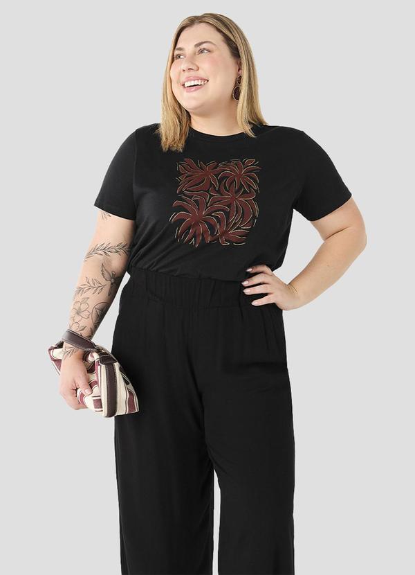 Blusa Feminina Plus Size em Meia Malha Preto