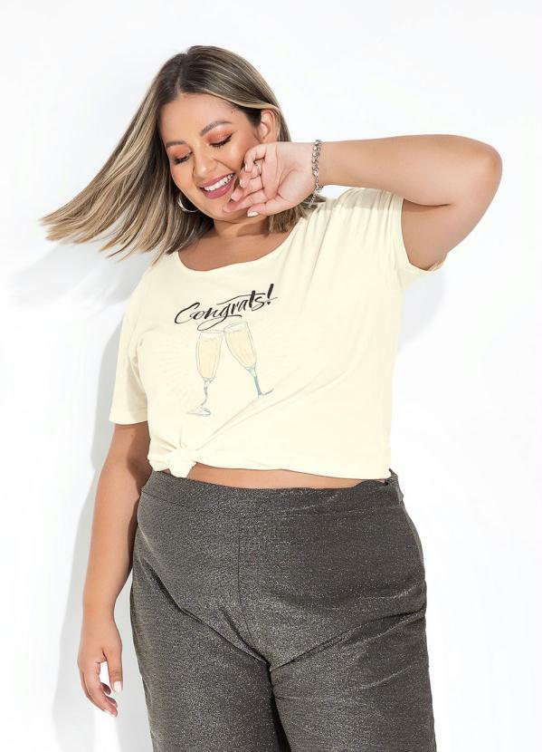 Blusa Off White com Estampa Localizada Plus Size