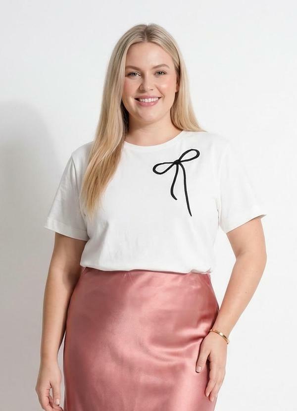 Blusa Off White em Malha de Algodão com Bordado