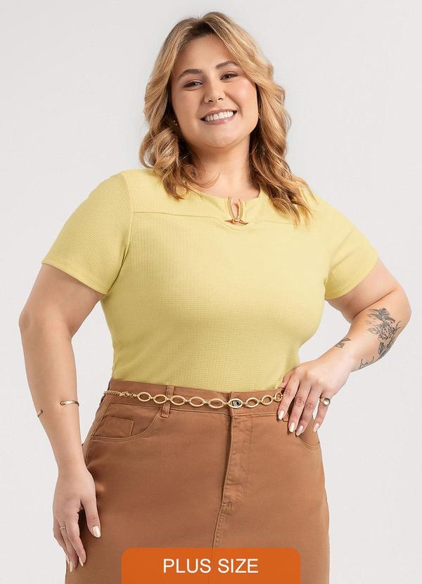 Blusa Plus Size em Canelado Amarelo