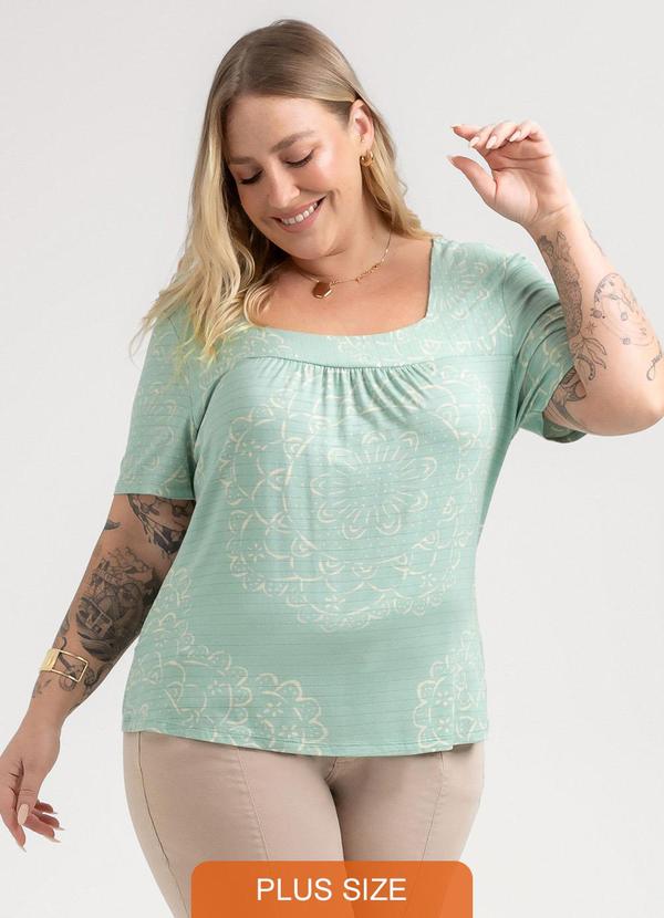 Blusa Plus Size em Viscose Verde