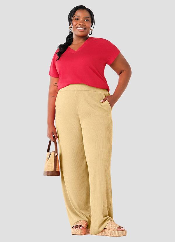 Blusa Plus Size Viscose Light Decote V Vermelho