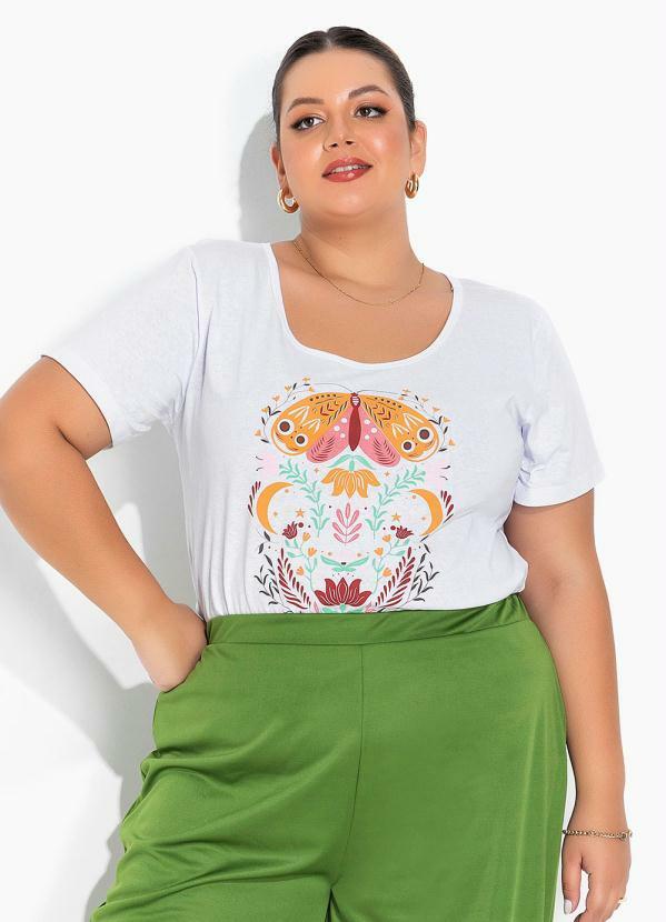 T-Shirt Branca Plus Size com Estampa Frontal