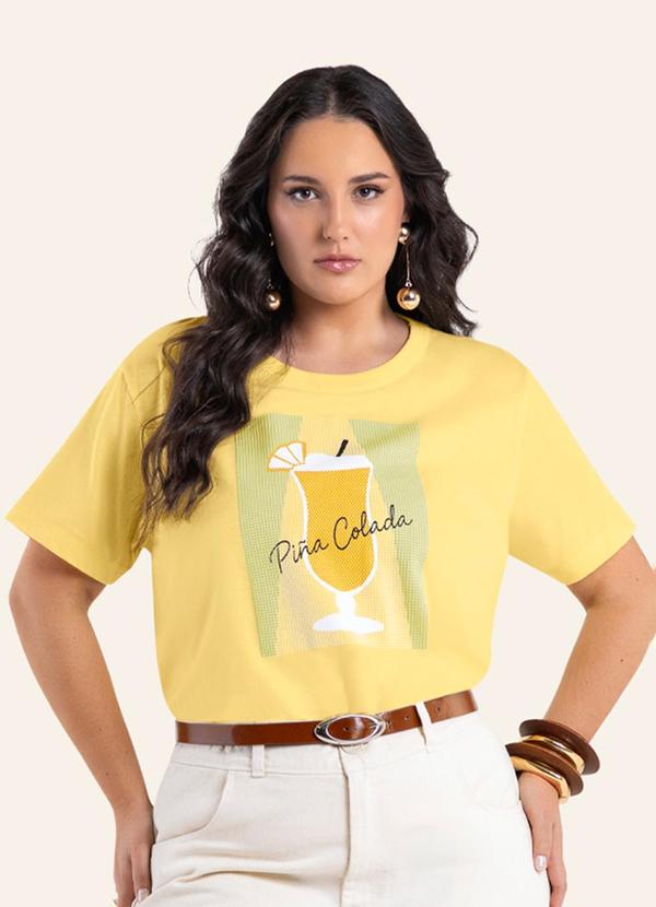 T- Shirt Feminina Estampa Pina Colada Amarelo