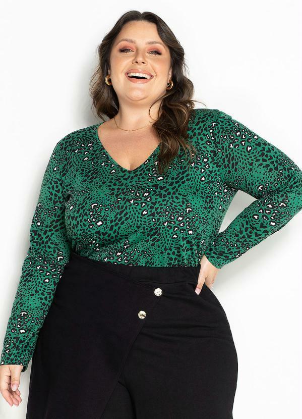 Blusa Animal Print Verde com Decote V Plus Size