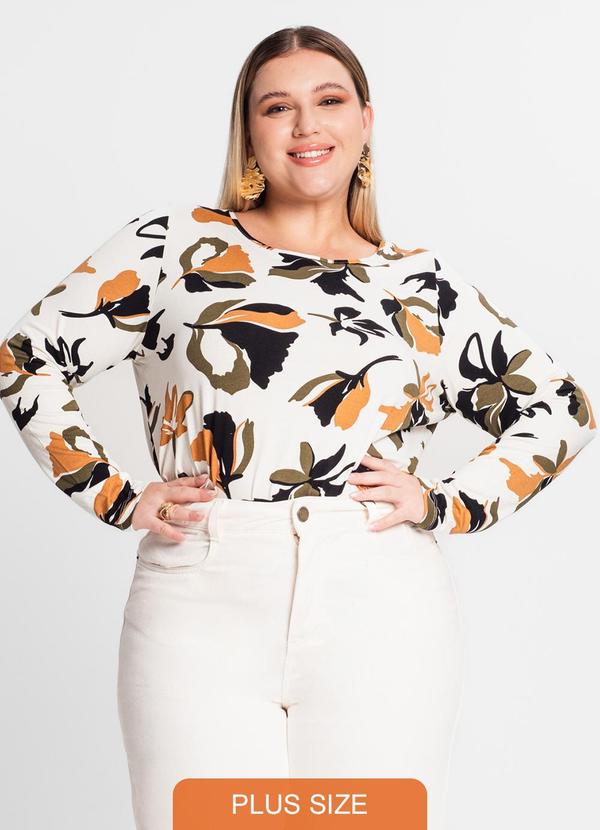 Blusa Plus Size Estampada em Viscose Bege