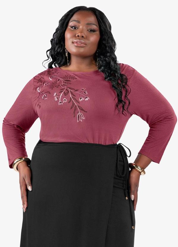 Busa de Manga Longa Bordado Plus Size Vermelho
