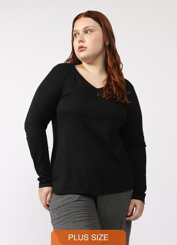 Camiseta Slim Gola V Manga Longa Plus Preto