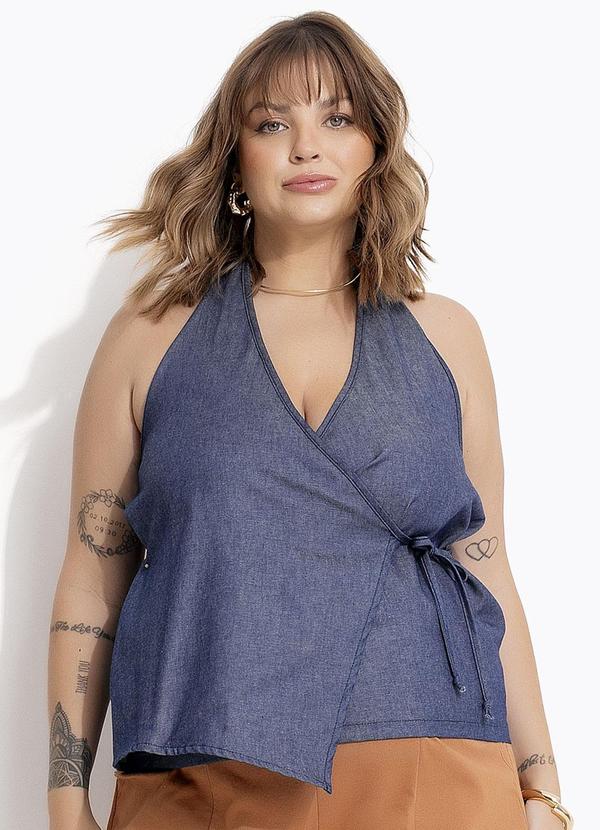 Blusa Azul em Jeans Leve
