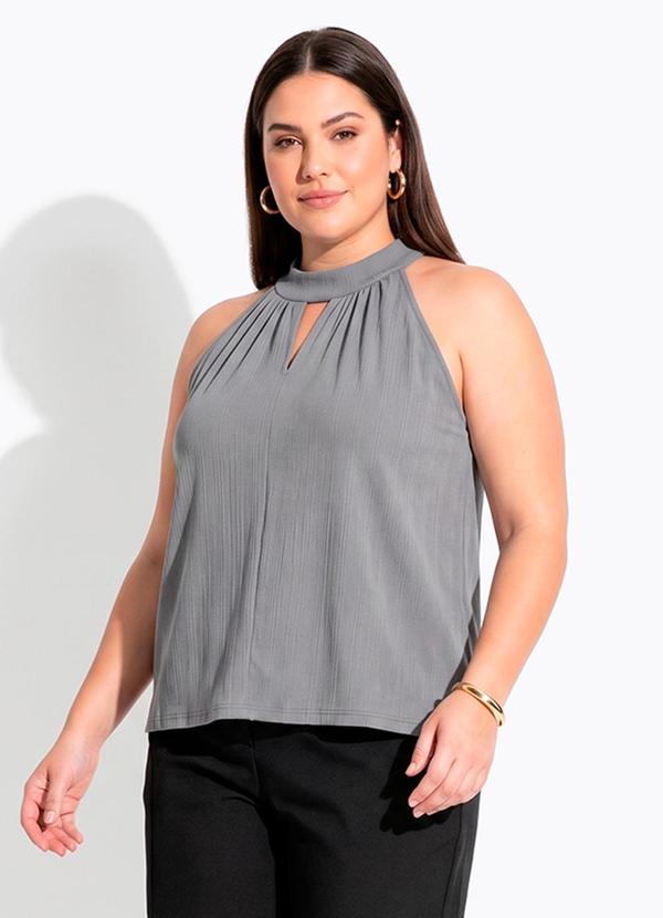 Blusa Cinza em Malha Plissada
