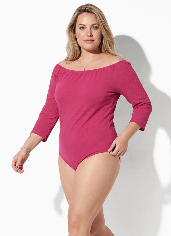 Body Pink em Malha Anarruga Plus Size