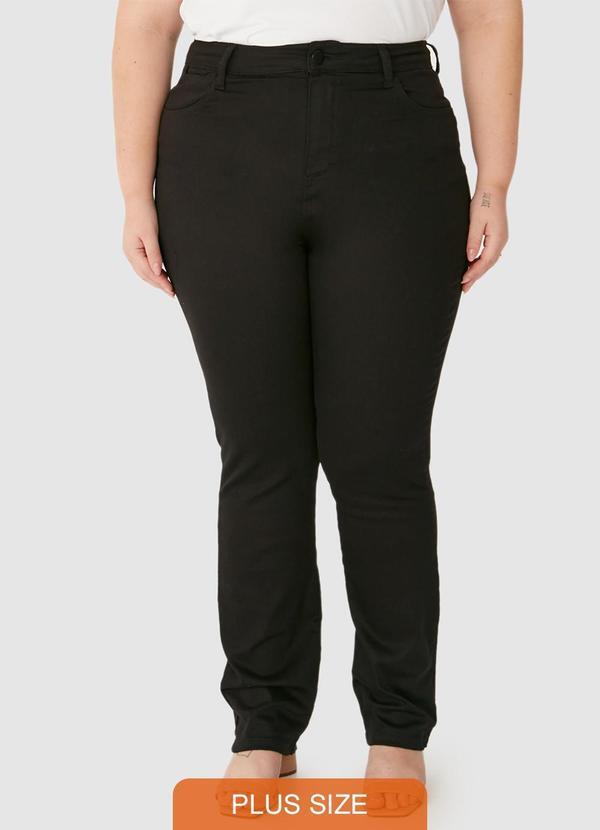 Calça Skinny em Sarja PlusPreto