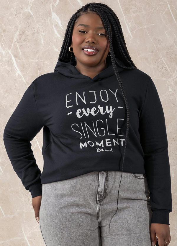 Casaco Preto com Capuz Plus Size
