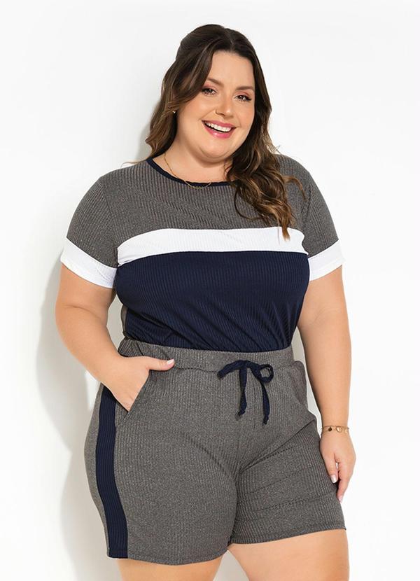 Conjunto Tricolor com Blusa e Short Plus Size