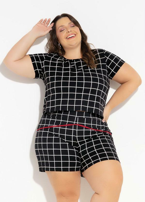 Conjunto Xadrez com Blusa e Short Plus Size