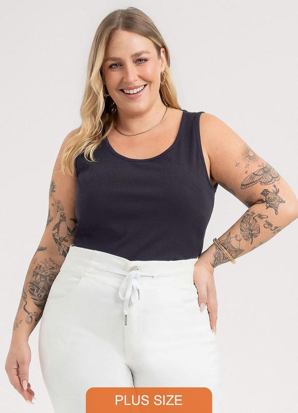 Regata Plus Size em Canelado Preto