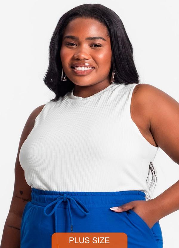 Regata Plus Size em Ribana Canelada Bege