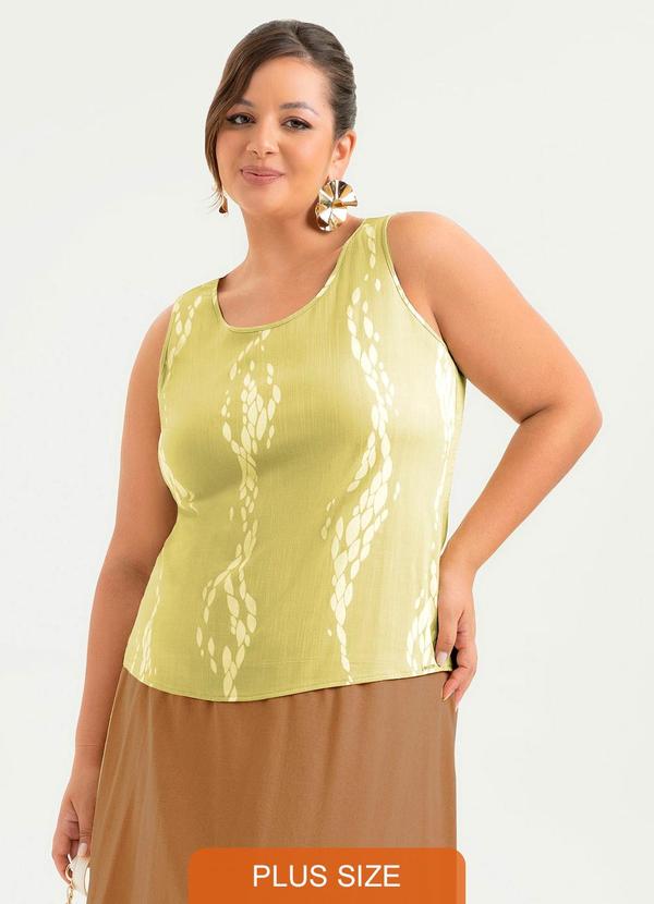 Regata Plus Size em Viscose Caramelo