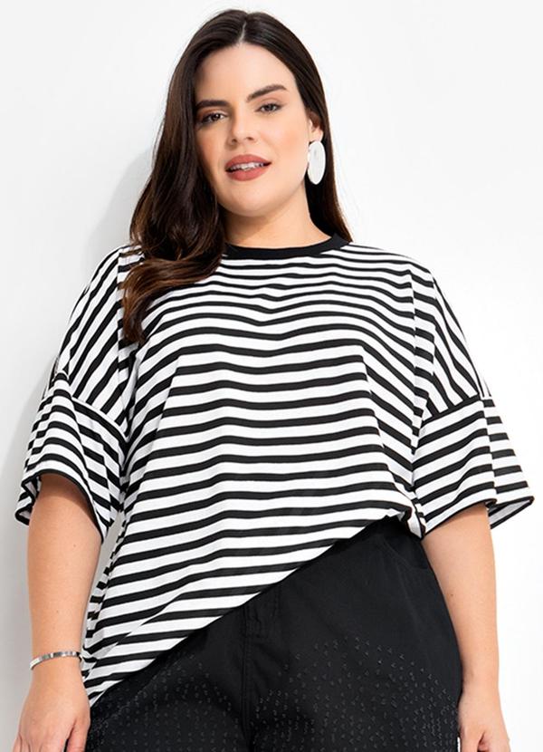 Blusa Listrada em Meia Malha Listrada