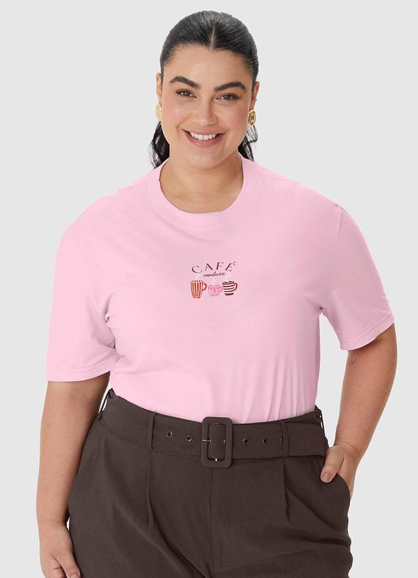 Camiseta Coffee Plus Rosa Claro