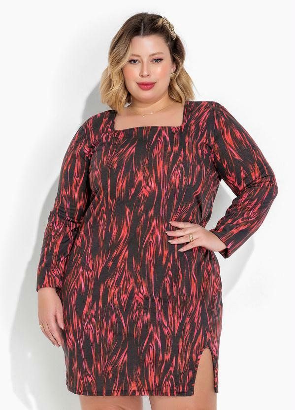 Vestido Abstrato Preto com Fenda Plus Size