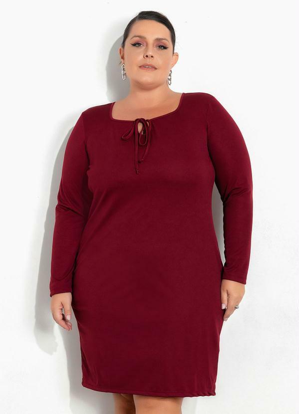 Vestido Bordô com Amarração Plus Size