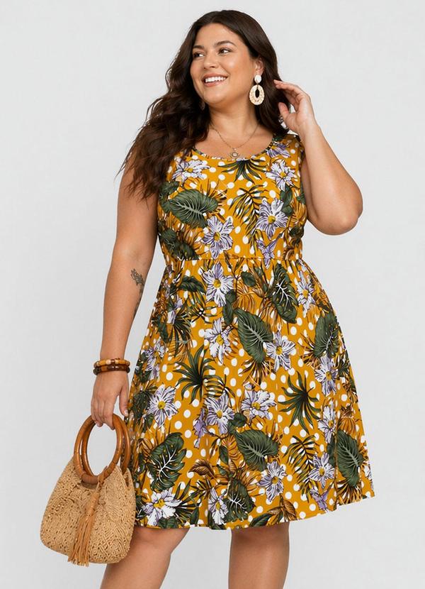 Vestido Feminino Curto Plus Size em Amarelo